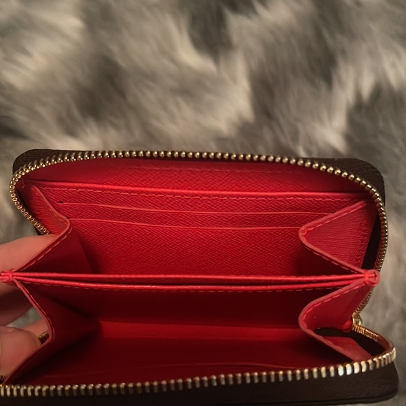 2021 Louis Vuitton Christmas Animation Vivienne Zippy Coin Purse - Picture 8 of 16